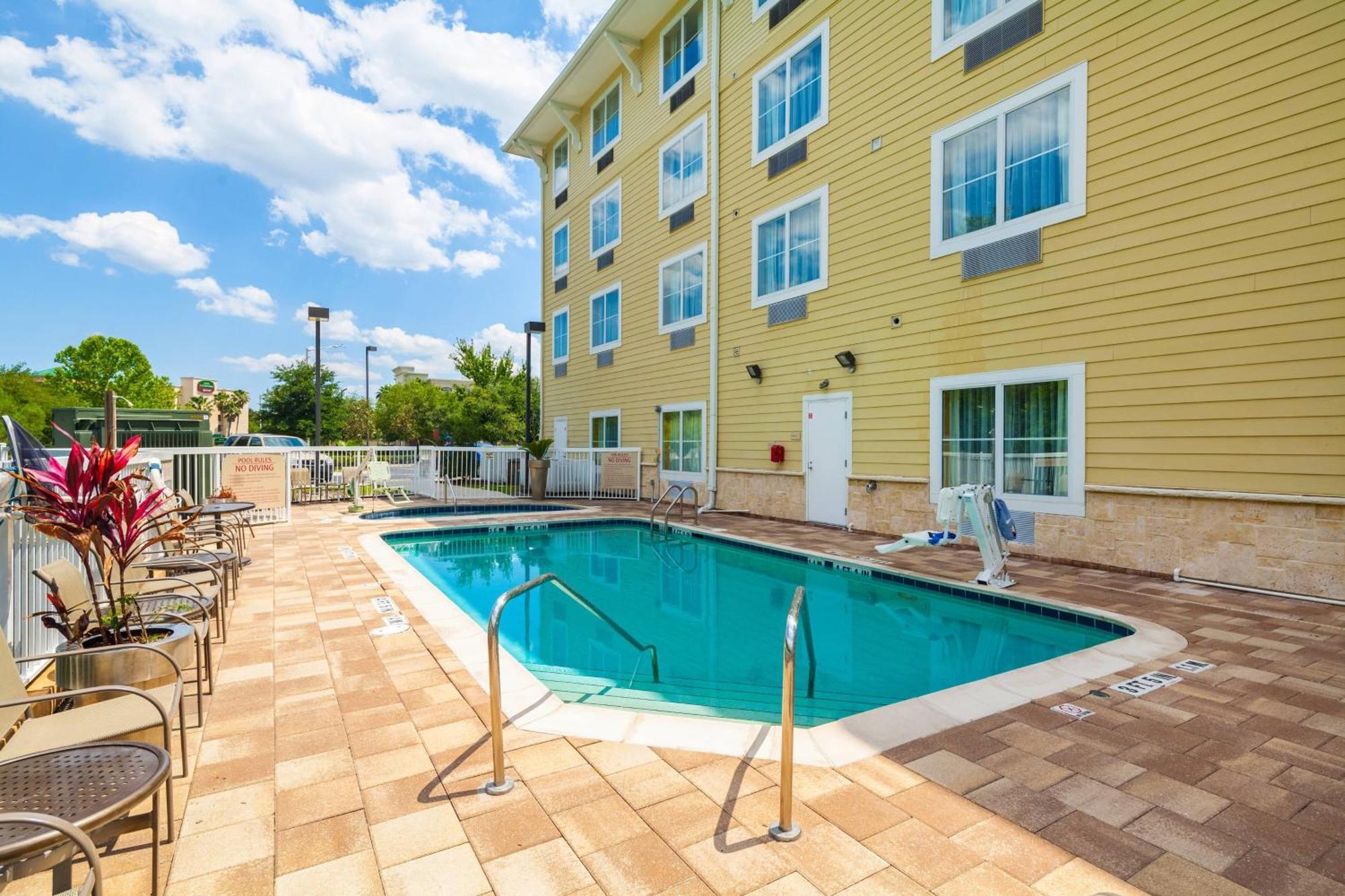 Towneplace Suites Jacksonville Butler Boulevard מראה חיצוני תמונה